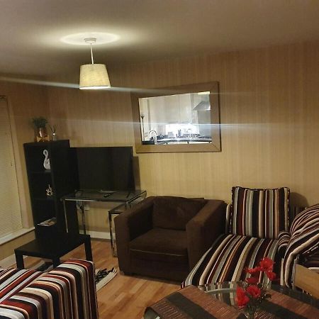 Two Bedroom Apartment, Free Parking, Close To Uclan And Free Wifi Preston  Exterior foto
