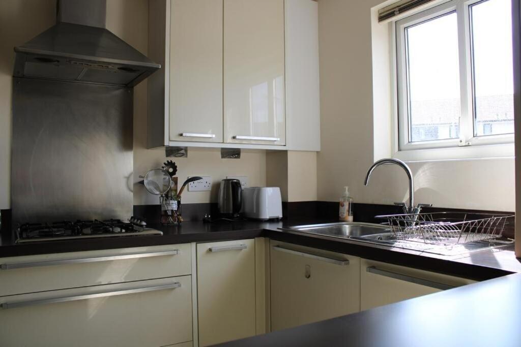 Two Bedroom Apartment, Free Parking, Close To Uclan And Free Wifi Preston  Exterior foto